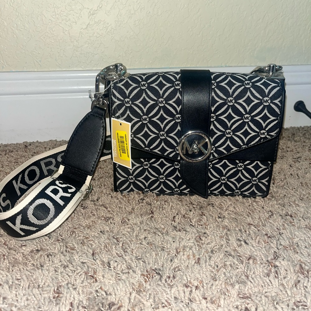 BRAND NEW WITH TAGS MICHAEL KORS PURSE